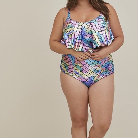 Torrid WIRELESS V FLOUNCE BIKINI TOP size Large - Picture 4 of 4